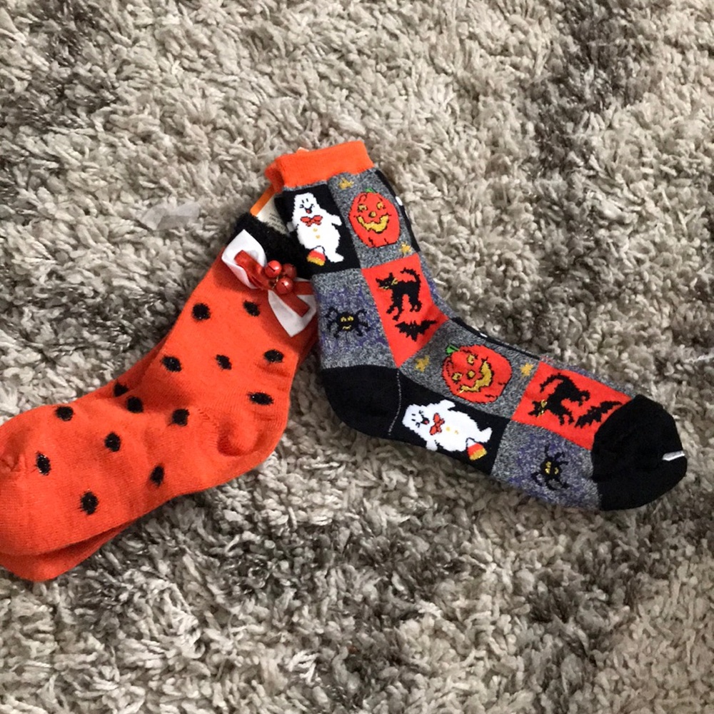 Socks! - Picture 2 of 2